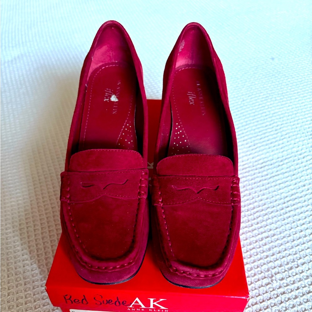 Anne Klein Flex Heels